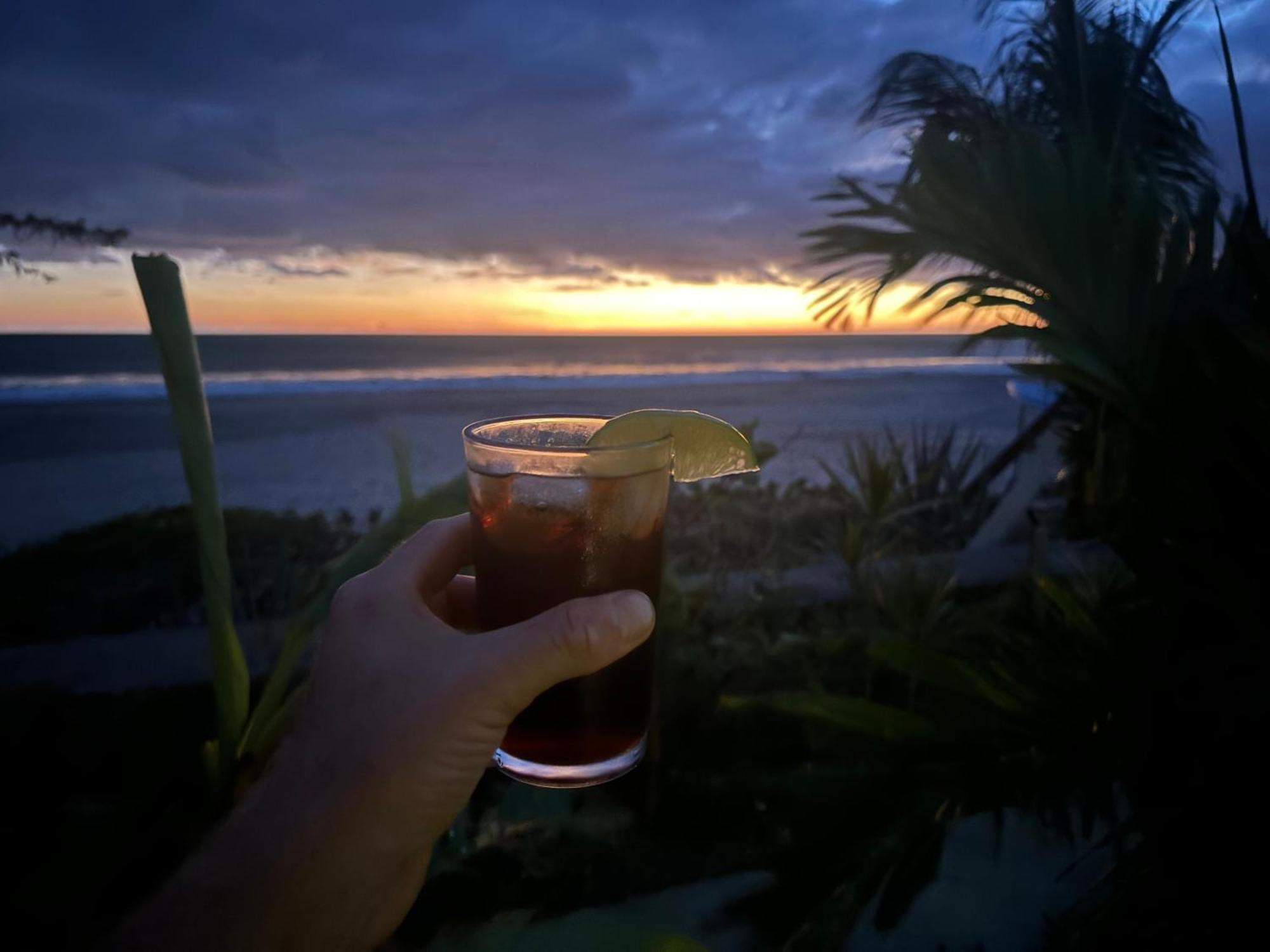 Stella Mar Oceanfront Hotel Popoyo Eksteriør bilde