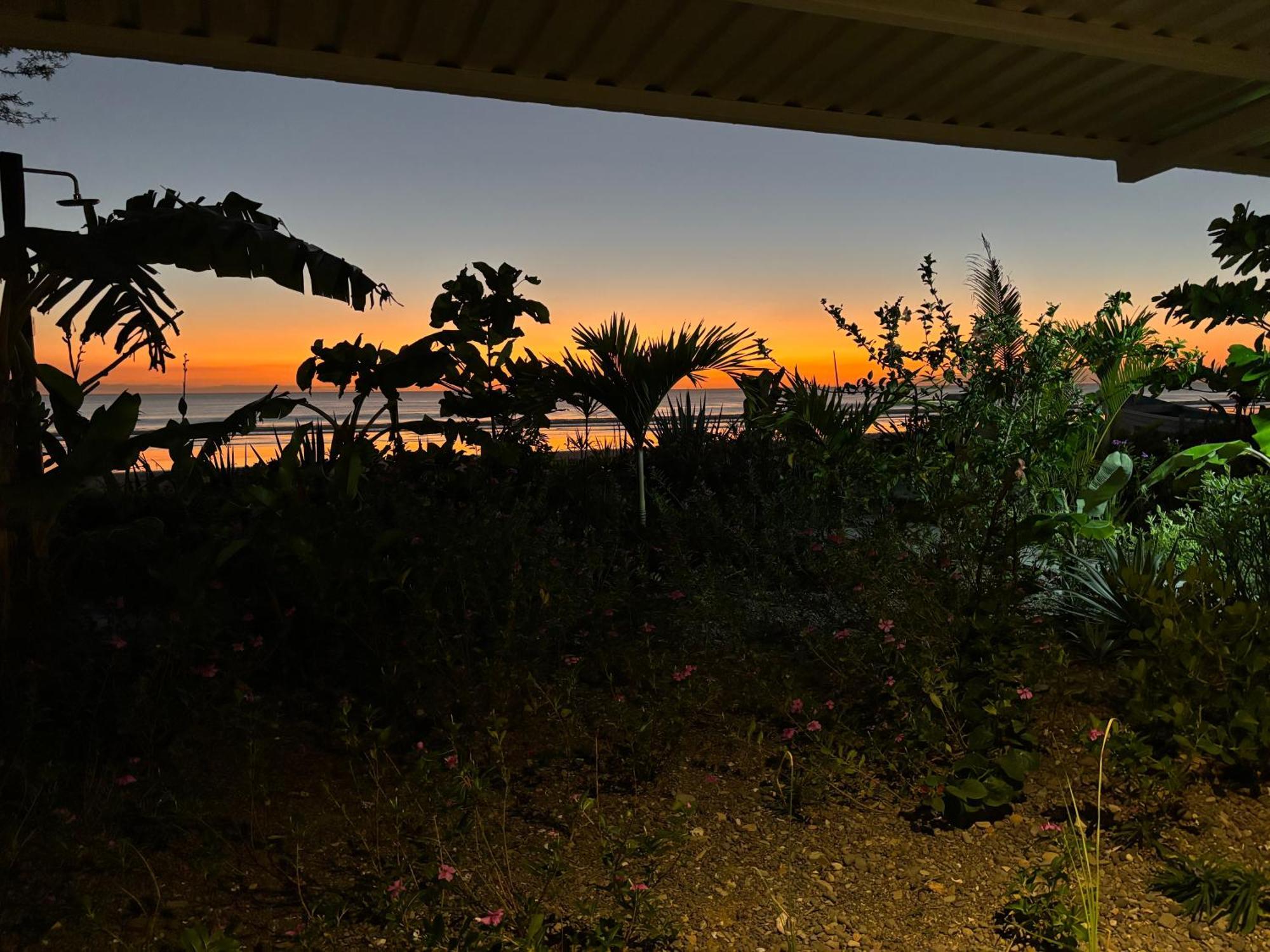 Stella Mar Oceanfront Hotel Popoyo Eksteriør bilde