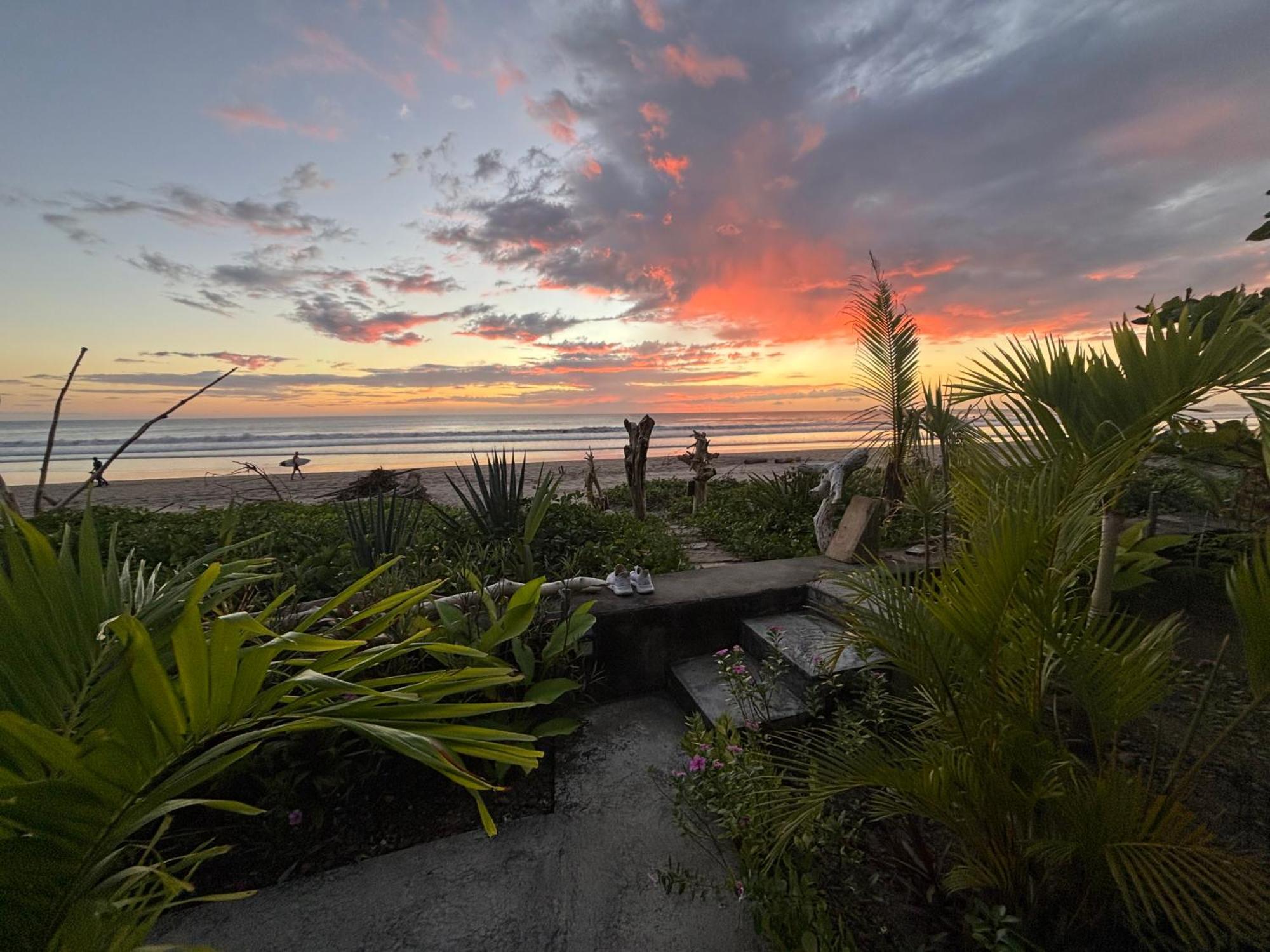 Stella Mar Oceanfront Hotel Popoyo Eksteriør bilde